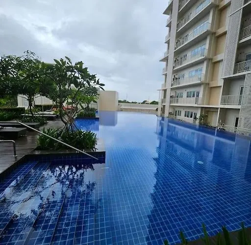 Luxury Apartment Suite 2 At Park Mckinley West * Manila
