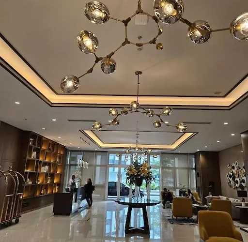 Luxury Apartment Suite 2 At Park Mckinley West *